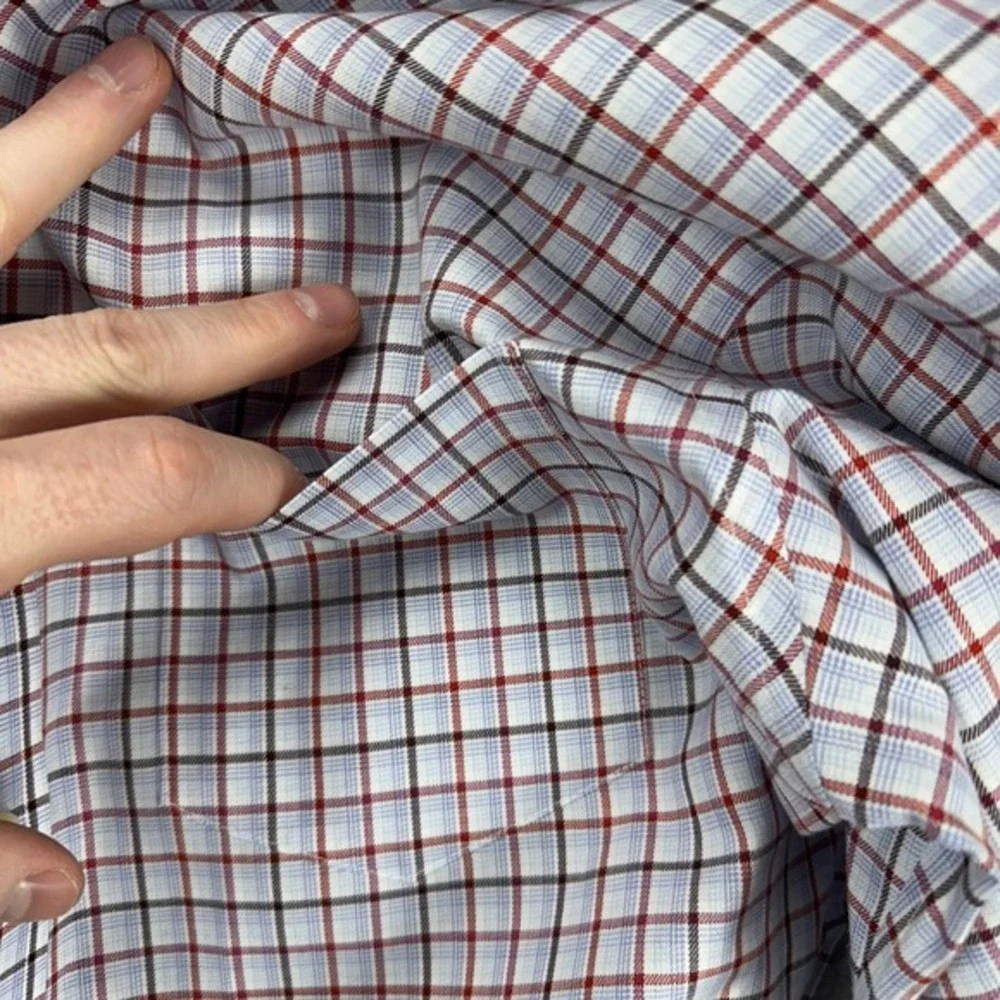 Banana Republic Button Up Shirt Adult Small Blue Red Plaid Classic Vented Mens